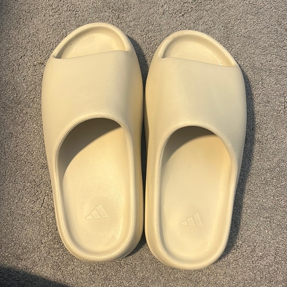 Bone Yeezy slides!